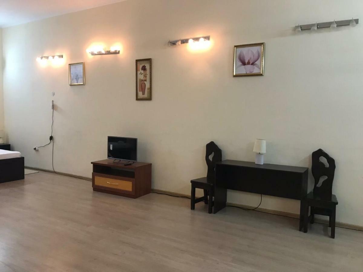 Mini-Hotel Verhovina キエフ エクステリア 写真